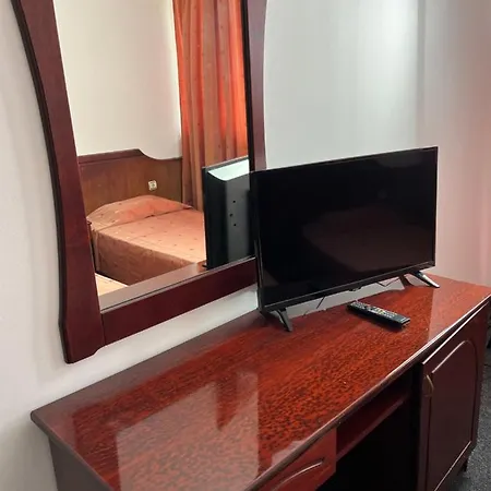 Готель Dahlia Garden 3*