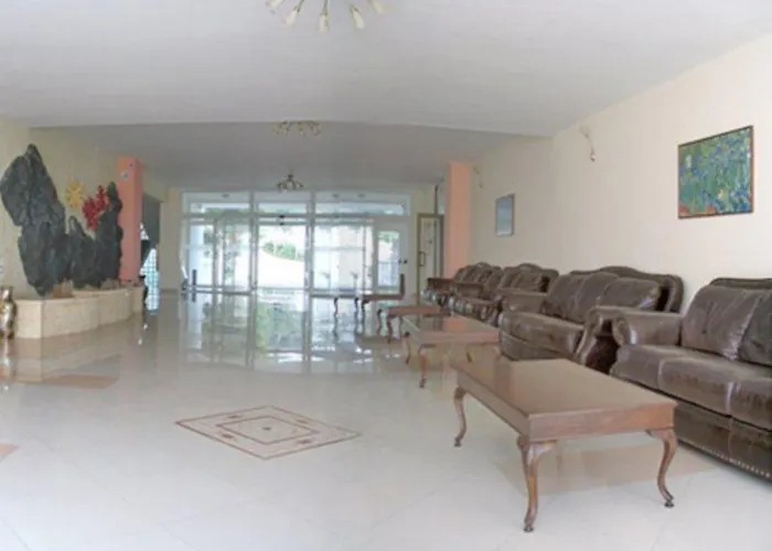 酒店 Dahlia Garden 3*