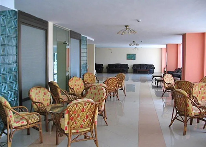 酒店 Dahlia Garden 3*