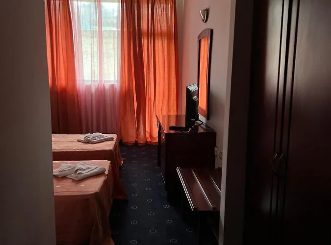 Dahlia Garden Hotel Golden Sands