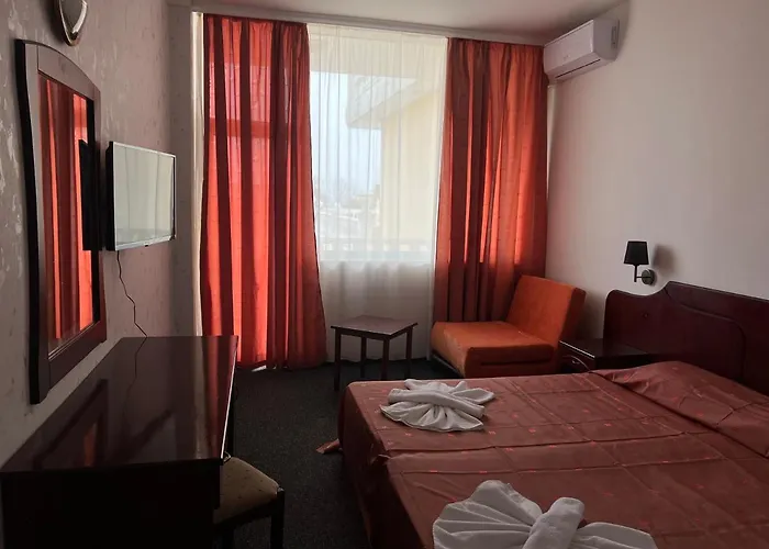 Hotel Dahlia Garden 3*