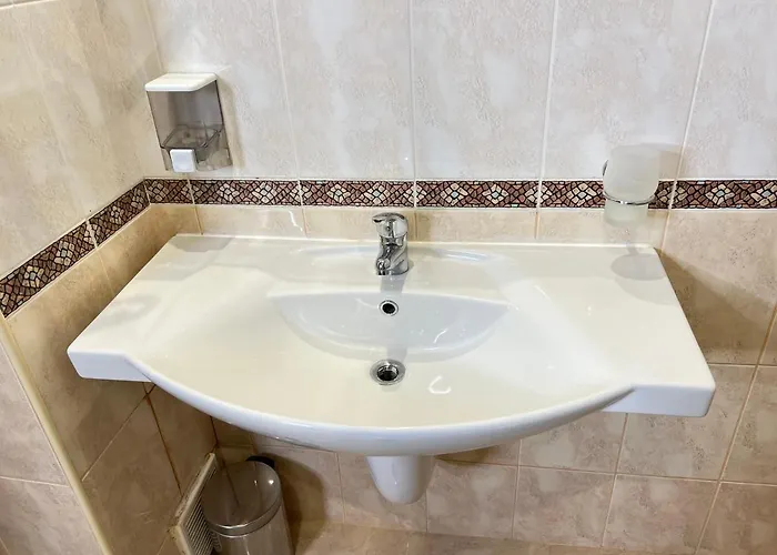 Hotel Dahlia Garden 3*